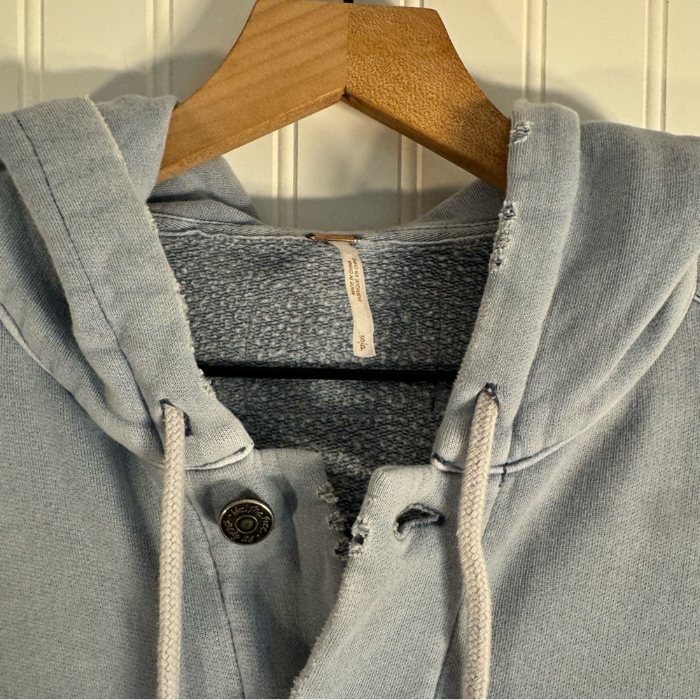 Free People Dreamers Cropped Distressed Jacket Washed Blue Women’s Size Small - Picture 7 of 15